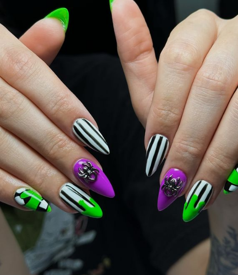 Beetlejuice claws