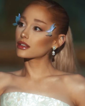 Perfume That Ariana Grande Wears